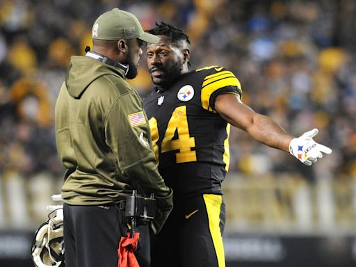 Ex-Steelers' Antonio Brown Gets Emotional Talking Mike Tomlin