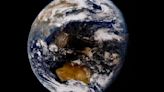 Solar eclipse from space! Watch the moon's shadow sweep across Earth in satellite footage (video)