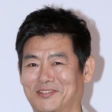 Sung Dong-il