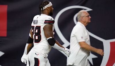 Texans' Joe Mixon was hurt on apparent hip drop tackle, but it wasn't penalized