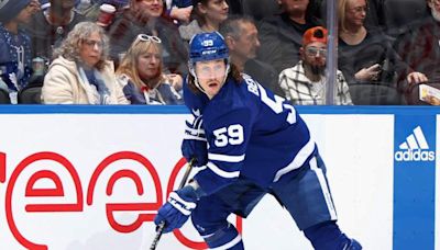 Maple Leafs Lose Free Agent Forward to Blackhawks: Report