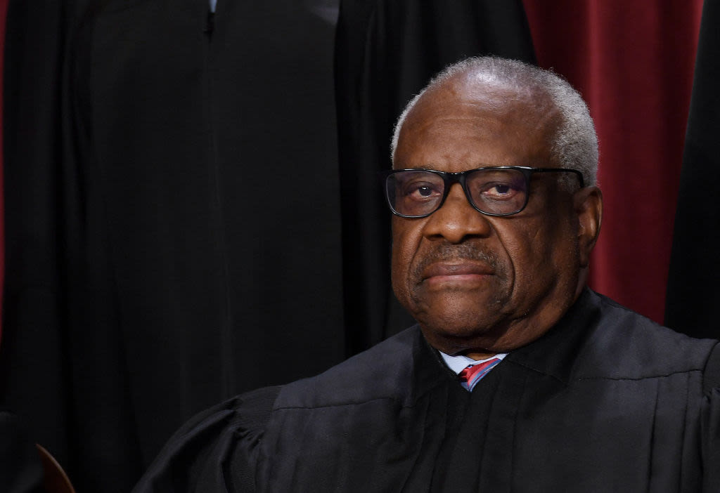 Democrat Senators Call For Criminal Probe of Clarence Thomas