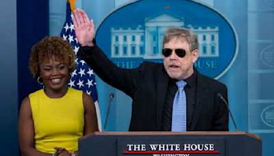 White House inexplicably trots out ‘Star Wars’ legend Mark Hamill at press briefing