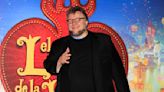 Sería fascinante estar en la mente de Guillermo del Toro: T. Swift