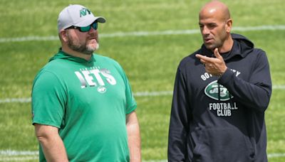 Jets’ Haason Reddick wants a new contract, will it be a problem for Joe Douglas, Robert Saleh?
