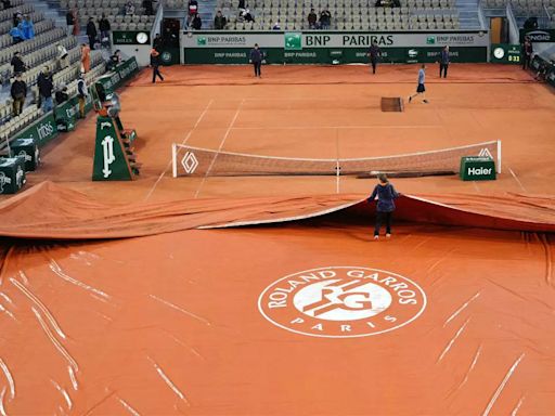 French Open: Rain wreaks havoc on schedule - Times of India