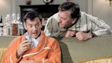 The Odd Couple (1970) Season 3 Streaming: Watch & Stream Online via Paramount Plus