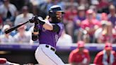 Rockies ganan a Cardenales con jonrones de Rodgers y McMahon