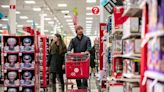 Walmart, Target earnings to offer clues on crucial holiday season