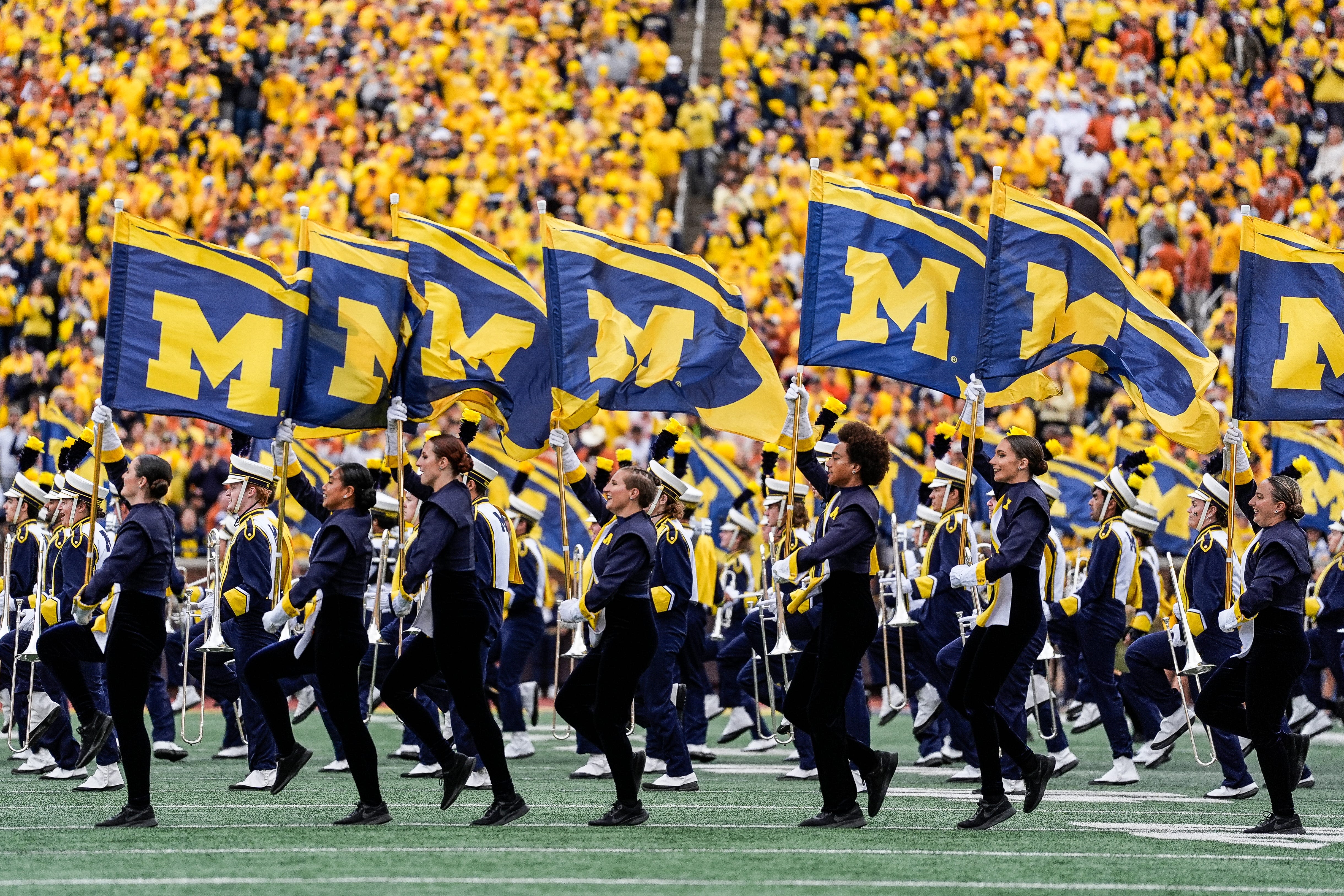 Michigan football honors James Earl Jones before game against Arkansas State