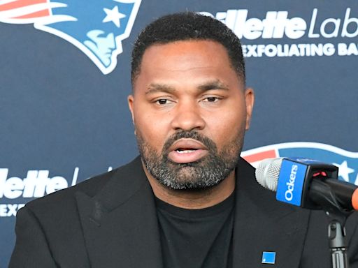 Amid Fit Criticism, Patriots' Jerod Mayo Defends Caedan Wallace Pick