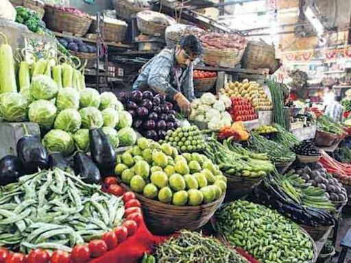 Vegetable prices cross century mark in Bengal; Govt task force may raid markets soon