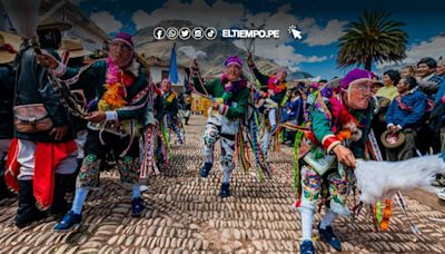 Carnavales en el Perú: Tradiciones Coloridas y Festividades Populares