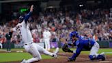 Astros anotan 4 veces en la 9na y barren a los alicaídos Cachorros