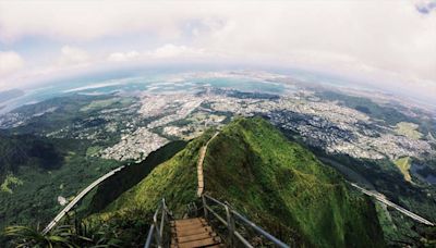 Second lawsuit filed to stop removal of Haiku Stairs | Honolulu Star-Advertiser