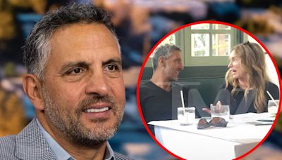 Mauricio Umansky and GF Nikita Kahn Share a Kiss in Aspen