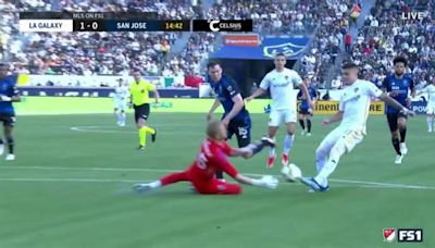 Gabriel Pec finds the net to give LA Galaxy a 1-0 lead over San Jose | MLS on FOX