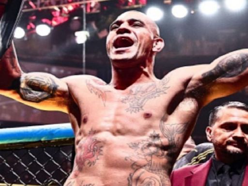 Alex Pereira Responds to Jiri Prochazka's Claims That Poatan Uses Spiritual Rituals to Win Fights Before UFC 303
