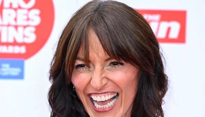 Davina McCall has perfect response after online trolls blasted her bikini pictures