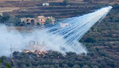 Israel accused of using white phosphorus to harm civilians in Lebanon, rights group report says