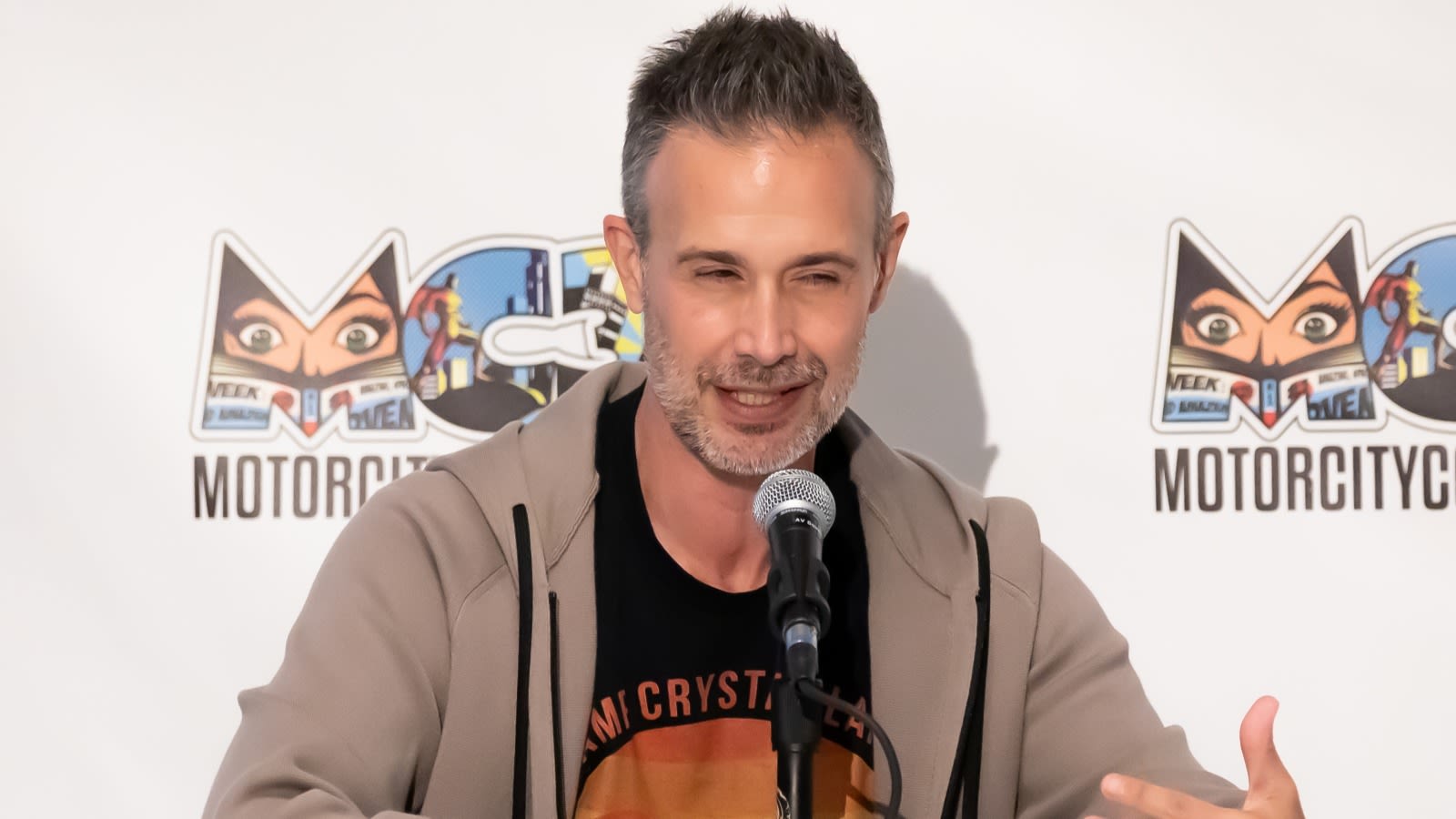 Freddie Prinze Jr. Says He Had To Look Away During 'Uncomfortable' AEW All Out Match - Wrestling Inc.