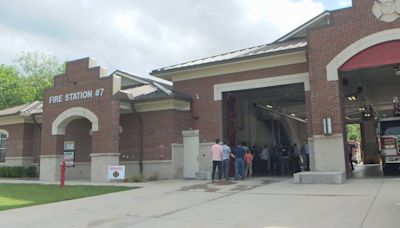 Bowling Green Fire Department hosts recruitment open house, looking for firefighters