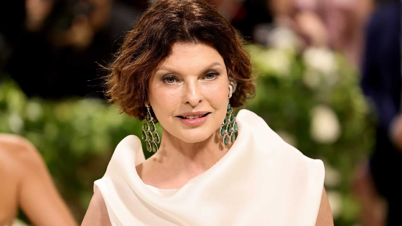 Linda Evangelista Returns to the Met Gala for the 1st Time in 9 Years
