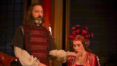 The Decameron First Look: Tony Hale and Zosia Mamet Try to Survive the Black Death in Netflix Comedy