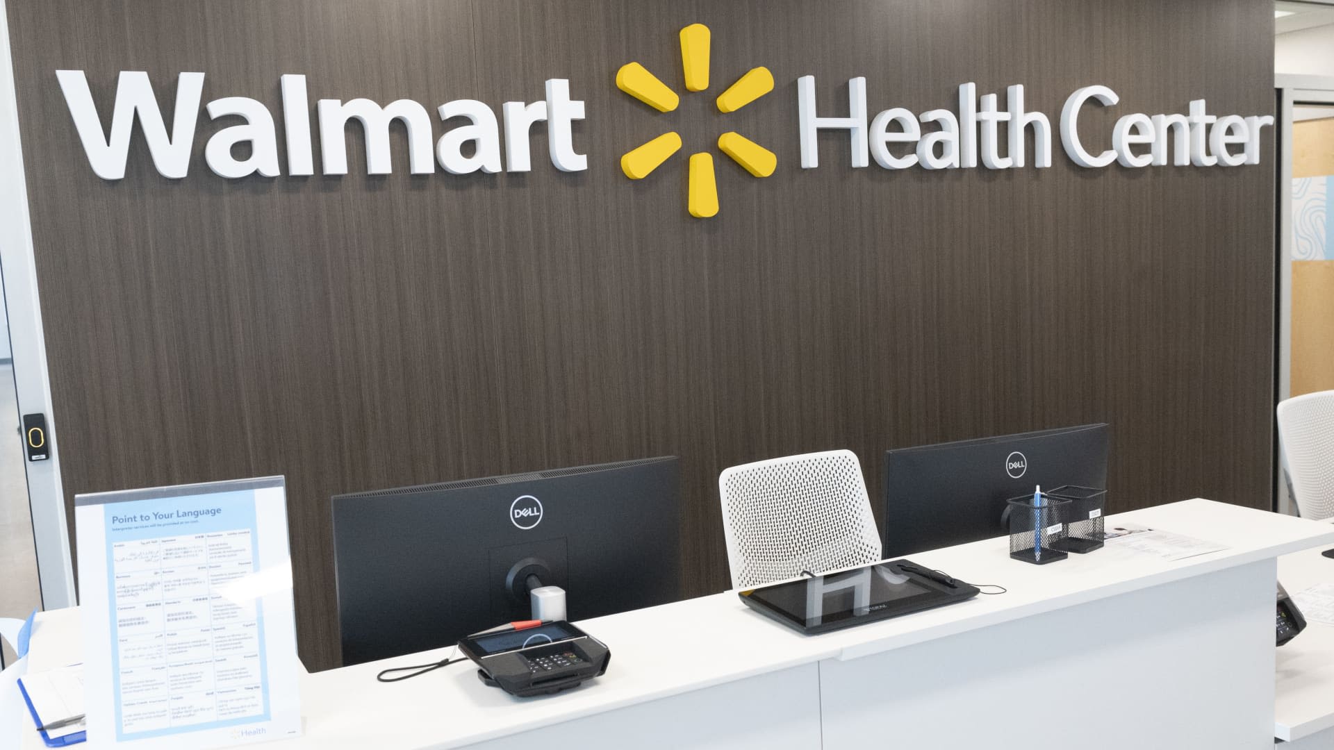 Walmart to shutter health centers, virtual care service in latest failed push into health care