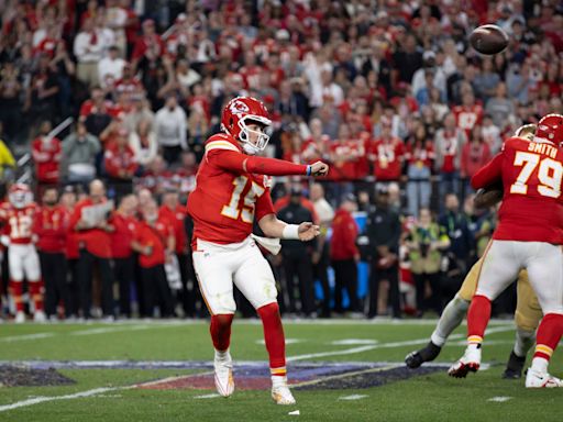 Chiefs' Andy Reid Will Play Patrick Mahomes, Starters Early in Preseason