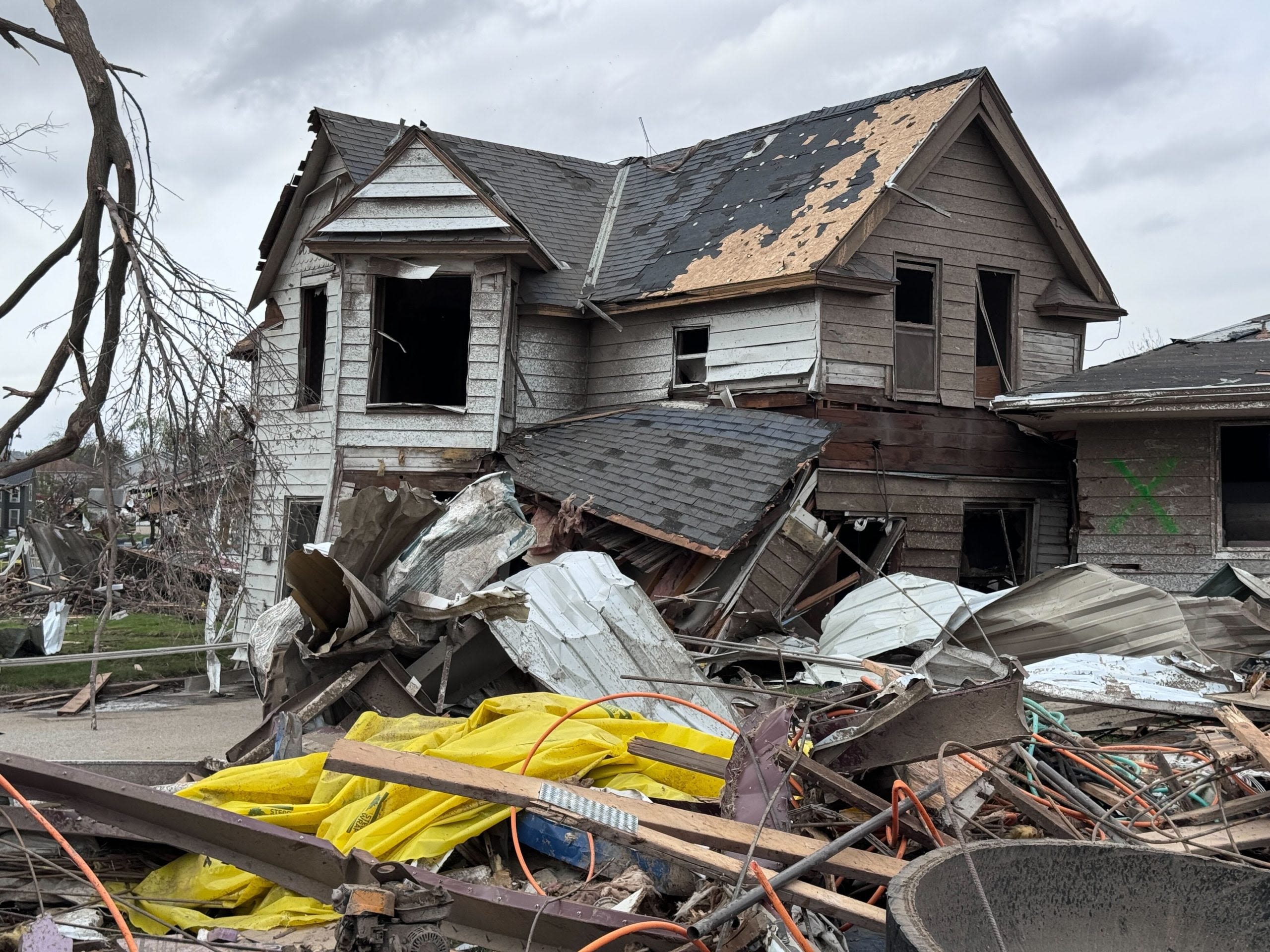 Violent, wedge-shaped tornado slams rural communities in Iowa: 'Prayed everything would be OK'