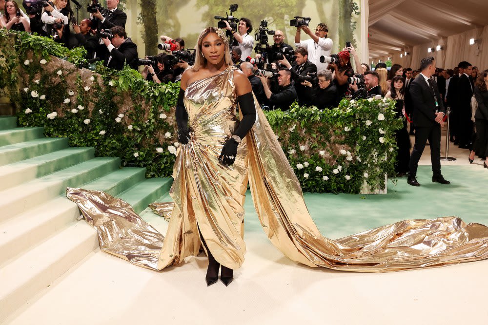 Serena Williams Glitters in Gold at the 2024 Met Gala