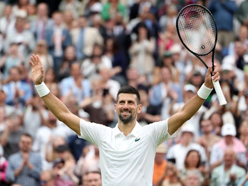 Djokovic derrotó con contundencia al checo Kopriva en su debut en Wimbledon