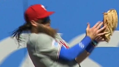 The Phillies' Brandon Marsh astonishingly made an accidental catch despite losing track of the baseball