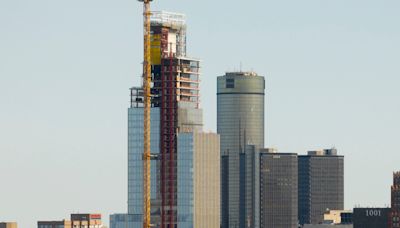 GM says it will move headquarters from RenCen to Hudson's site in 2025