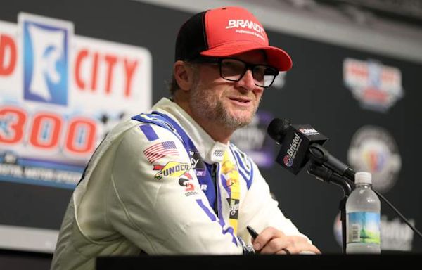 Dale Jr. and Denny Hamlin Among the Richest Drivers in the World