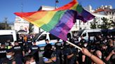 Activistas polacos condenan la propuesta de inspeccionar las escuelas respetuosas con la comunidad LGBTQ+