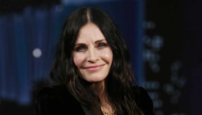 Courteney Cox Shared a Touching Tribute to Her 'Friends' Co-Stars 20 Years After the Finale