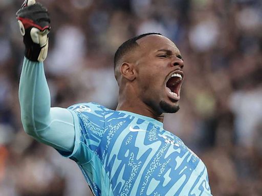 Corinthians anuncia a saída do goleiro Carlos Miguel