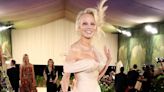 B.C.’s Pamela Anderson ‘glows’ at her first Met Gala