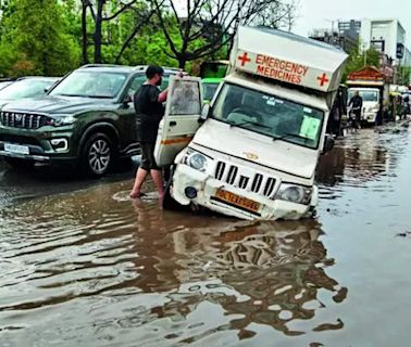 Scanty Rain Causes Severe Waterlogging in Delhi and Gurgaon | Delhi News - Times of India