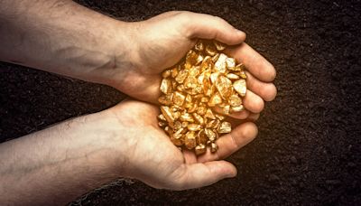 Is It Time For A Gold Rush? Younger Investors Pile In