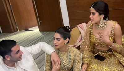 Janhvi Kapoor REACTS As Khushi Kapoor, Vedang Raina Hold Hands At Anant Ambani's Wedding; See Here - News18