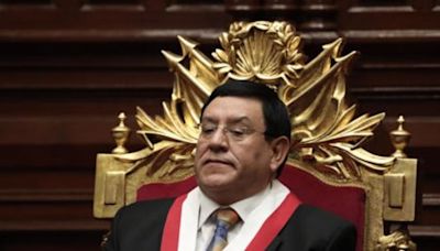 Presidente del Congreso peruano se enfrenta a gremios de prensa tras denunciar a reportero