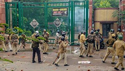 Delhi HC judge recuses himself from hearing pleas concerning 2019 Jamia violence