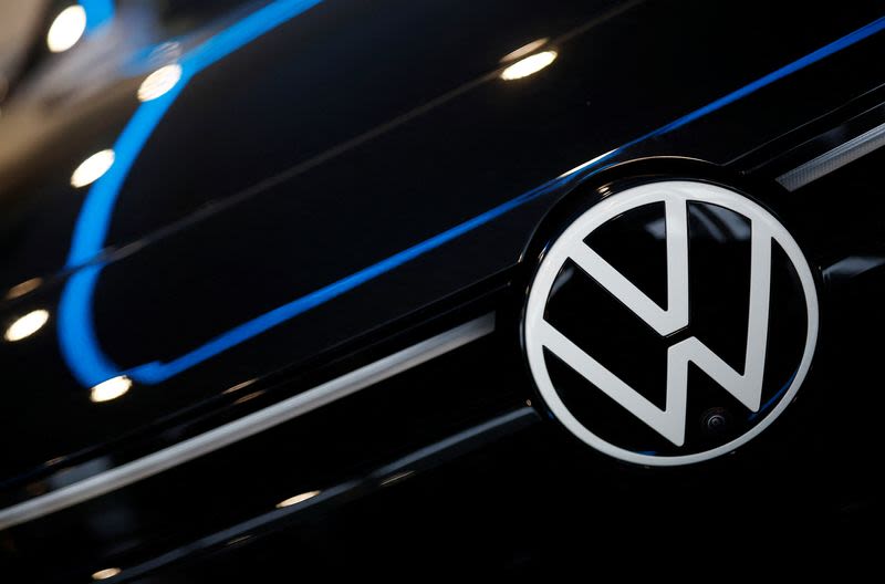 Volkswagen CFO: in concrete discussions over car partnerships in India