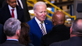 An Anti-Immigration Group Said Biden Flew 33K Migrants 'Straight to New York.' That's Misleading