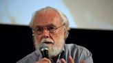 David Harvey: “Si tienes una vivienda, pero queda en un desierto sin servicios, ¿cuál es su función?”