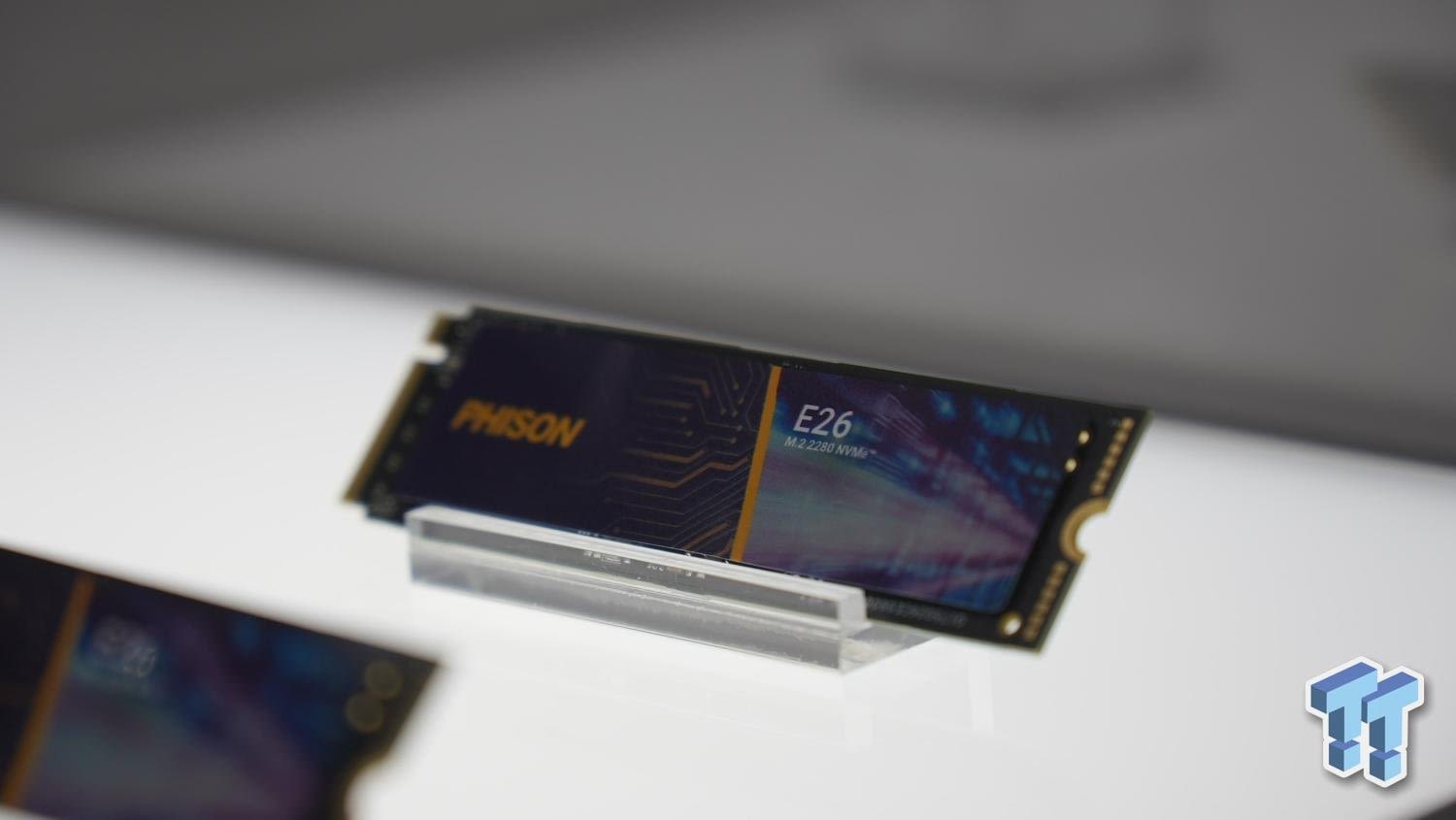 Phison shatters Computex 2024 with insane Apex Storage X16 Gen5 at 54.8 GB/s speeds