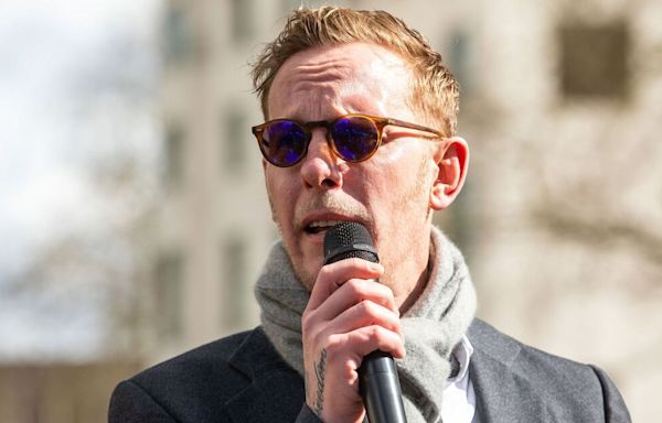 Laurence Fox investigated by Met after sharing upskirt photo of TV presenter